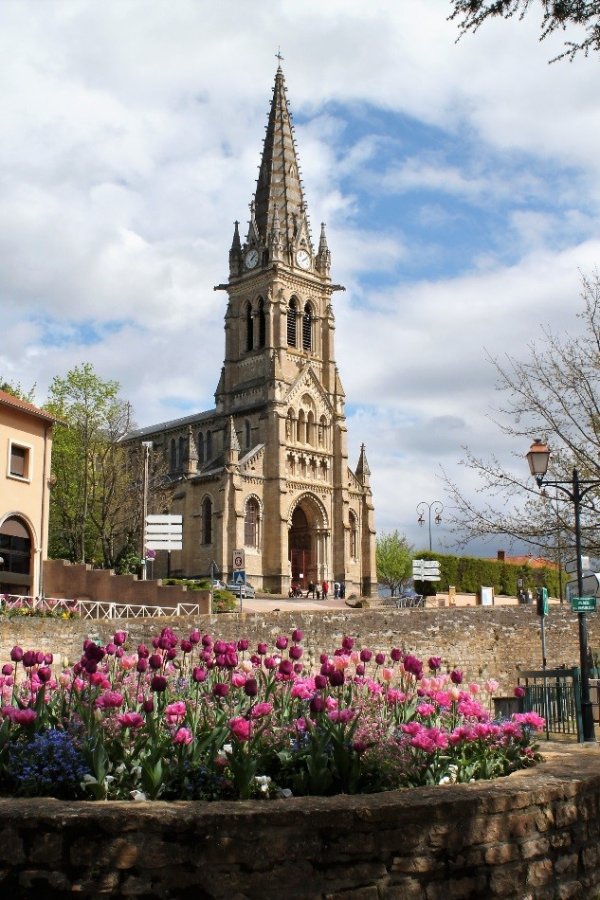 Eglise Notre Dame de Saint Didier à seulement 300 mètres